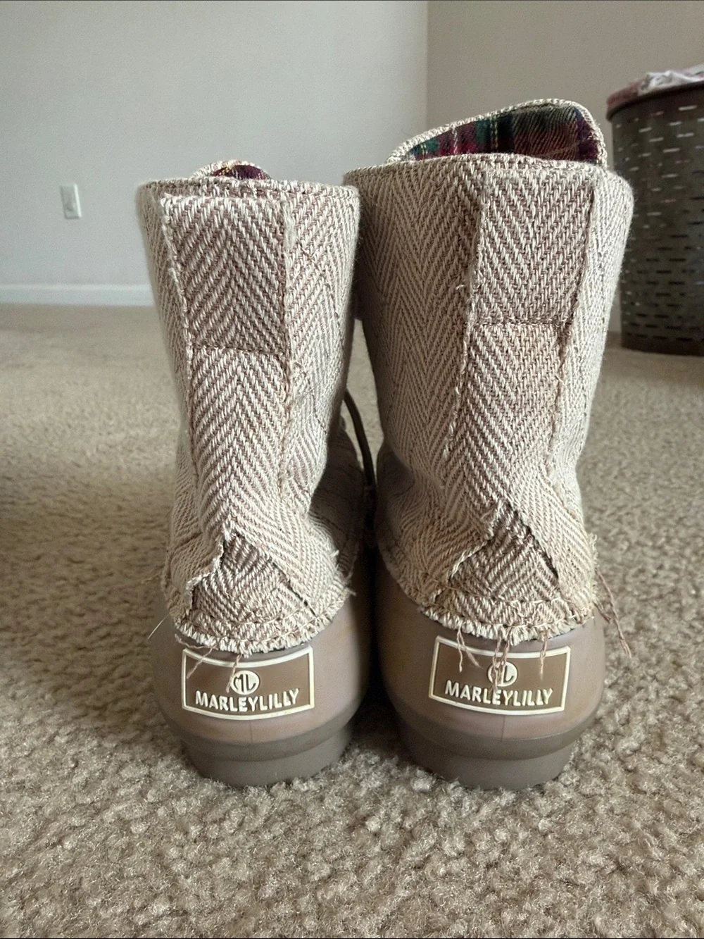 Women's Lace-Up Taupe Waterproof Duck Boots